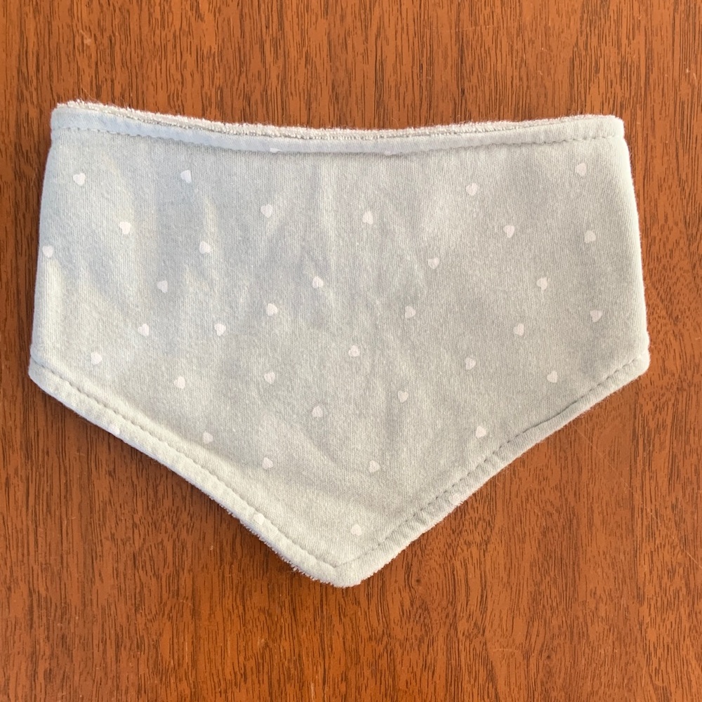 😊FREE😊 George Mint Green Bandana Bib with White Hearts